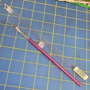 The Creme Shop #6 Round Nail Brush New In Package Fuscia Pink